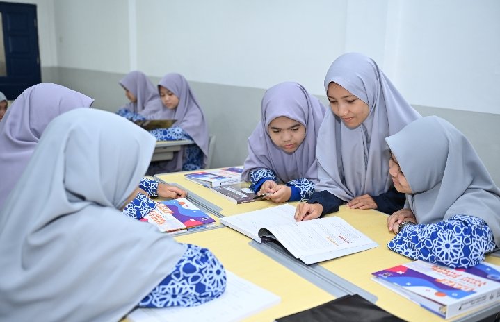 KBM (Kegiatan Belajar Mengajar)